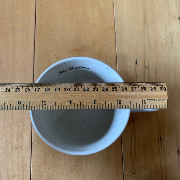 TIM HORTON'S Holiday Edition 2022 Coffee Mug. Beige Speckled with Tree. - Picture 6 of 7